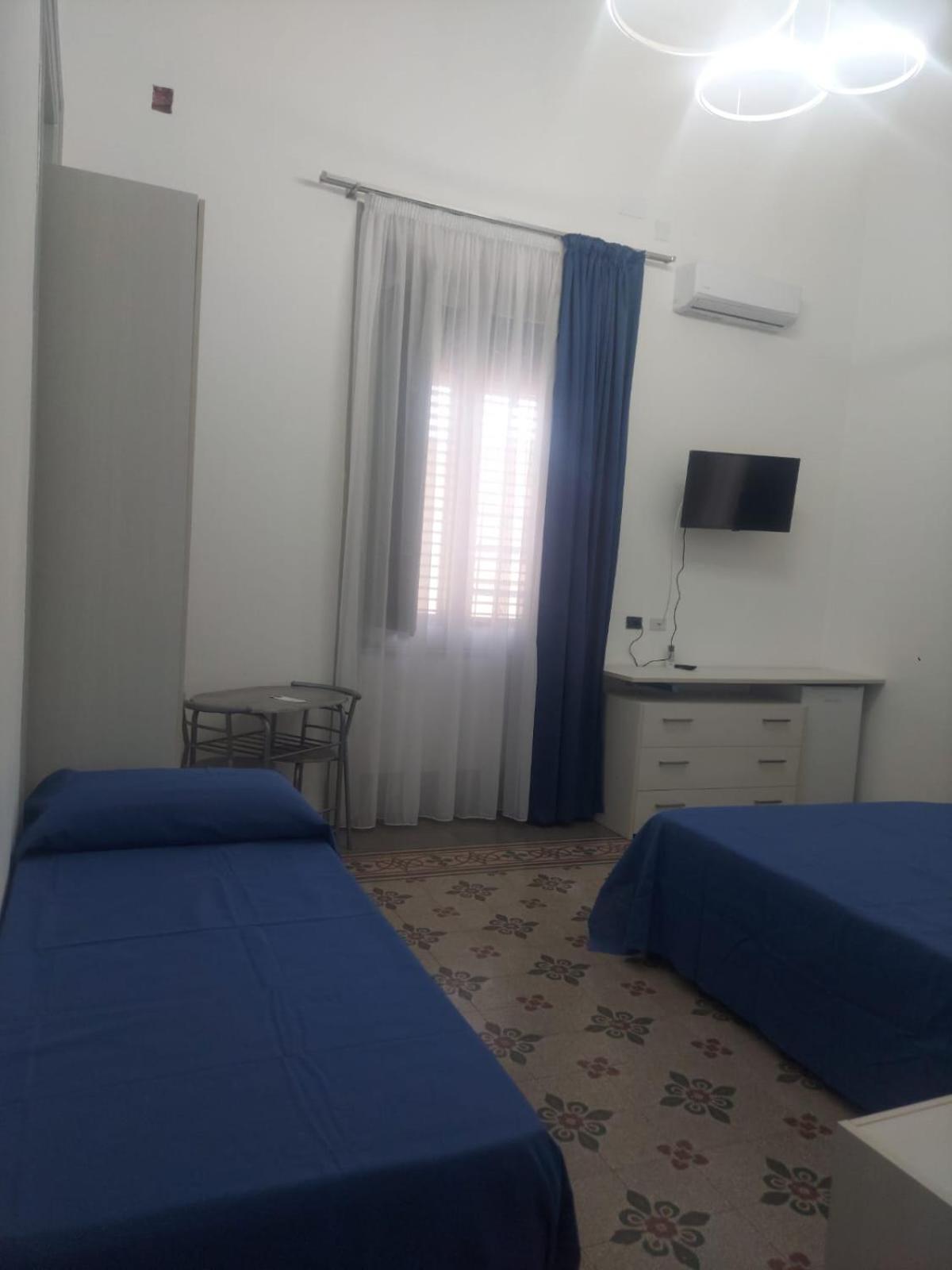 פלרמו Guest House Lamphotel Militello מראה חיצוני תמונה