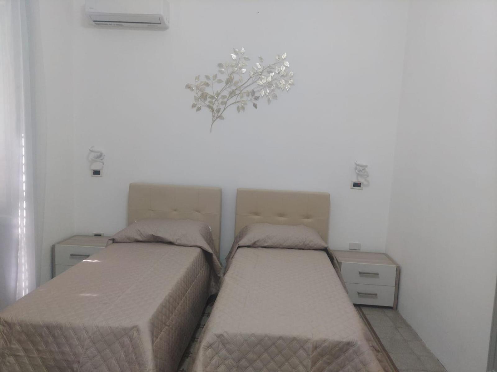 פלרמו Guest House Lamphotel Militello מראה חיצוני תמונה